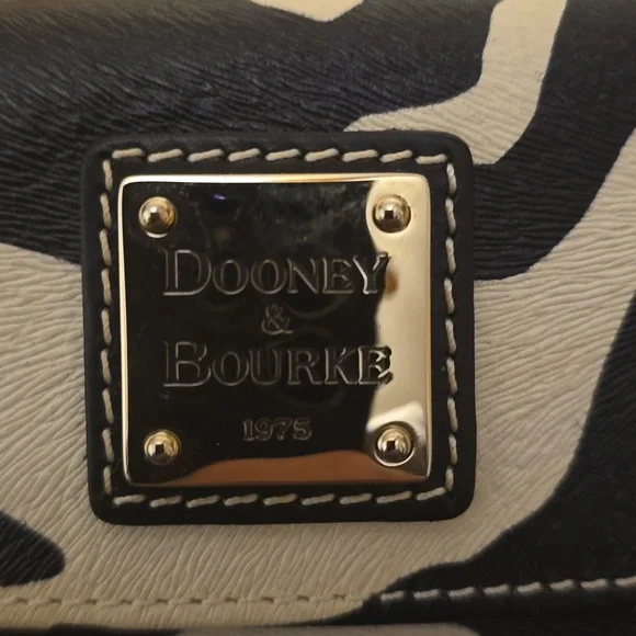 Wallet - Picture 2 of 5